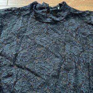 NWOT Lane Bryant Long Sleeve Mock Neck Lace/Mesh Top 18/20